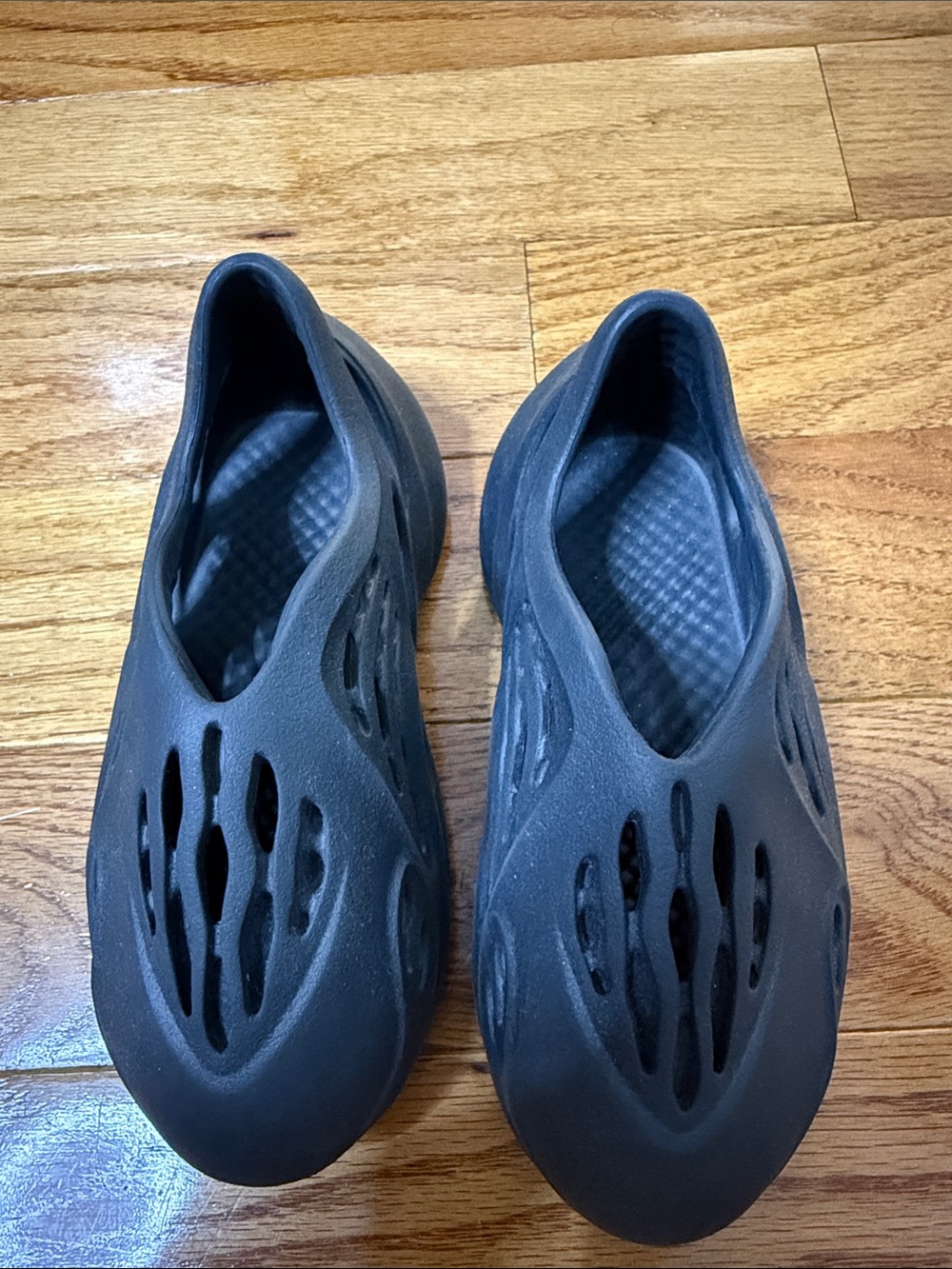 Kids Foam Slip-On Clog in Dark Gray